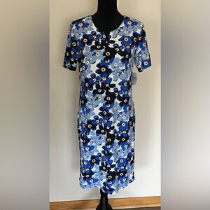 Blue Floral Midi Dress with Short Sleeves - Carre Noir